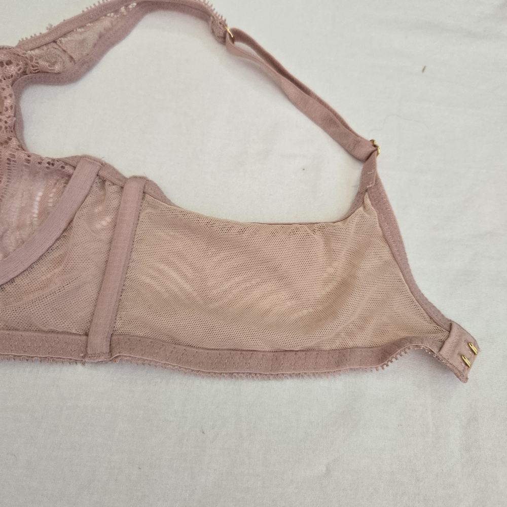 Victoria's Secret Plunge Underwire Bra Lace Pink Size 34B - Picture 9 of 11